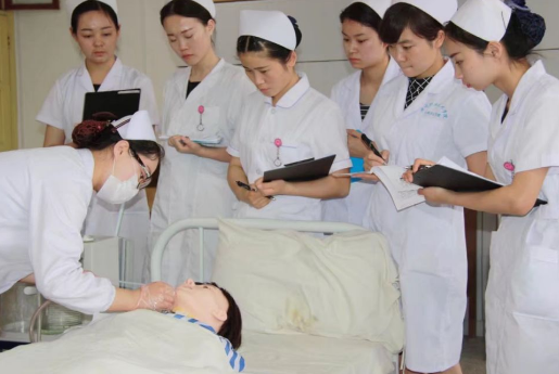 2023年广州南华工贸学校护理专业